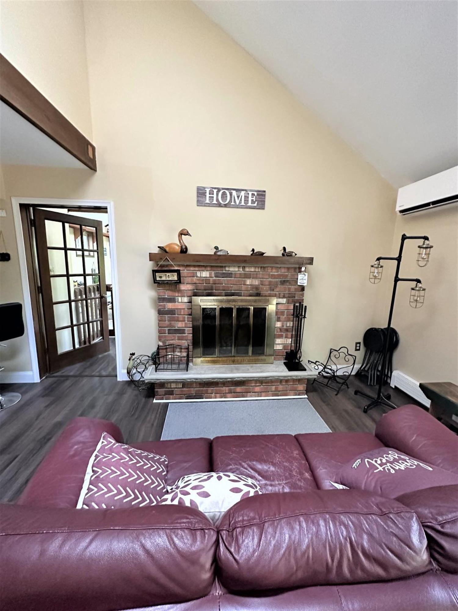 Wow!! Ultimate Pocono Retreat, Hot Tub, Game Room, Deck, Lakes, Skiing, Pools Long Pond Exterior foto
